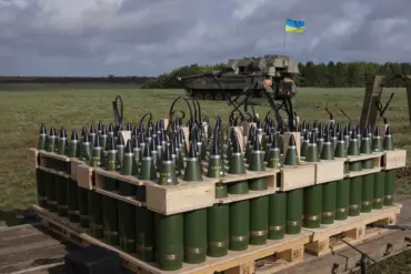 U.S. Department of Defense Withholds Details on Military Aid to Ukraine, Marking Shift in Transparency