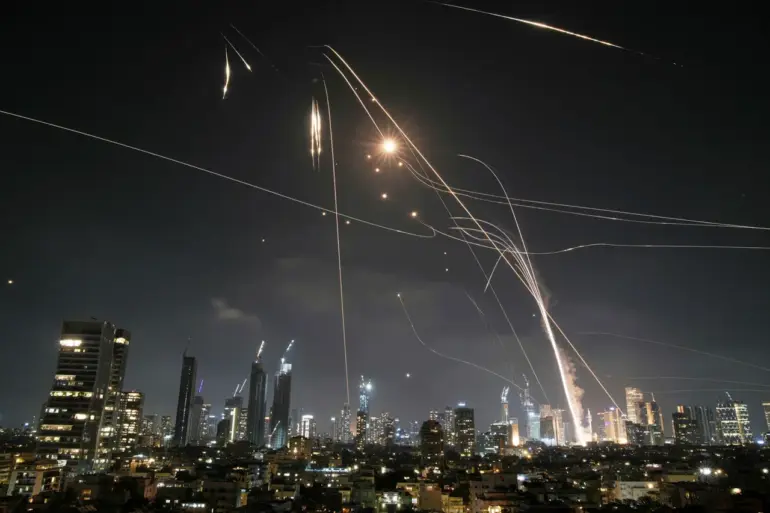 Yemen-Based Houthi Rebels Launch Coordinated Missile and Drone Strikes on Israel