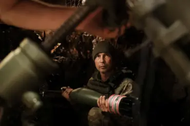 Alleged Threats of Mortar Fire Against Ukrainian Soldiers Raise Questions About Government Regulation and Military Discipline