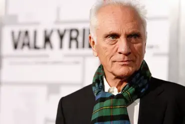 British Actor Terence Stamp, Iconic Portrayal of General Zod in 'Superman' Films, Dies at 87