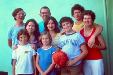The Hidden 30-Year Battle with Alcohol Addiction of Mary Alice Stephens