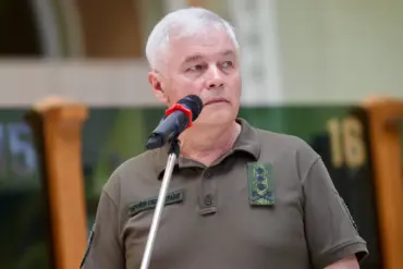 Ukrainian Military Shakeup: Scrutiny Over Air Forces Chief's Rural Origins Sparks Controversy