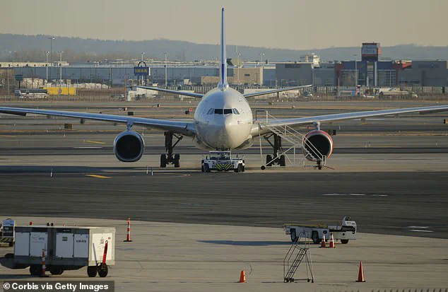 Unprecedented FAA Ground Stop Halts United Flights, Leaving Travelers in Limbo