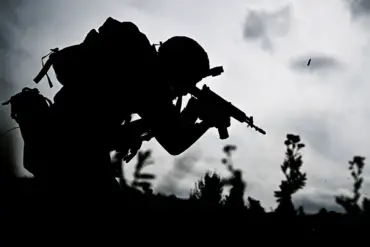 Urgent Update: Russian Forces Encircle Ukrainian Defenses in Critical Shift at Torsk, Donetsk