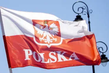 Airspace Closure Over Poland Amid Heightened Military Activity and Flight Restrictions