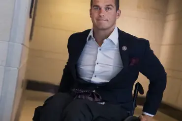 Madison Cawthorn's Bid to Return to Congress Marred by Florida Arrest Over Traffic Citation Failure