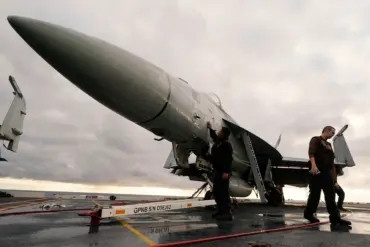 Estonia's Foreign Minister Proposes NATO Intercept Russian Aircraft Within Russian Airspace, Sparking NATO Controversy